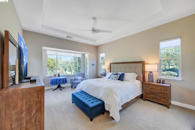 16 Rock Ridge, Copperopolis, CA 95228