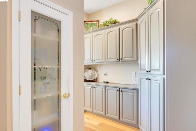 16 Rock Ridge, Copperopolis, CA 95228