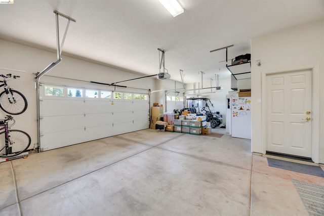 16 Rock Ridge, Copperopolis, CA 95228