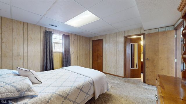 818 Seneca Drive, Belpre, OH 45714