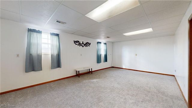 818 Seneca Drive, Belpre, OH 45714