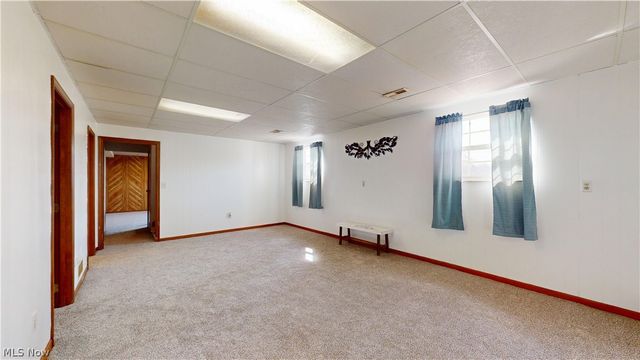 818 Seneca Drive, Belpre, OH 45714