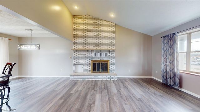 818 Seneca Drive, Belpre, OH 45714