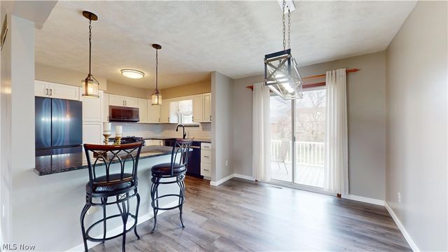 818 Seneca Drive, Belpre, OH 45714