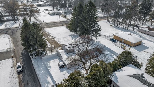 1534 Como Park Boulevard, Cheektowaga, NY 14043