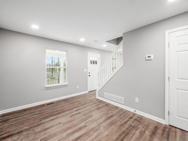 815 S Wayne Avenue, Columbus, OH 43204