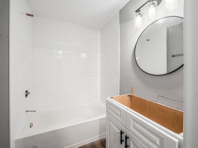 815 S Wayne Avenue, Columbus, OH 43204