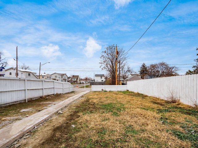 815 S Wayne Avenue, Columbus, OH 43204