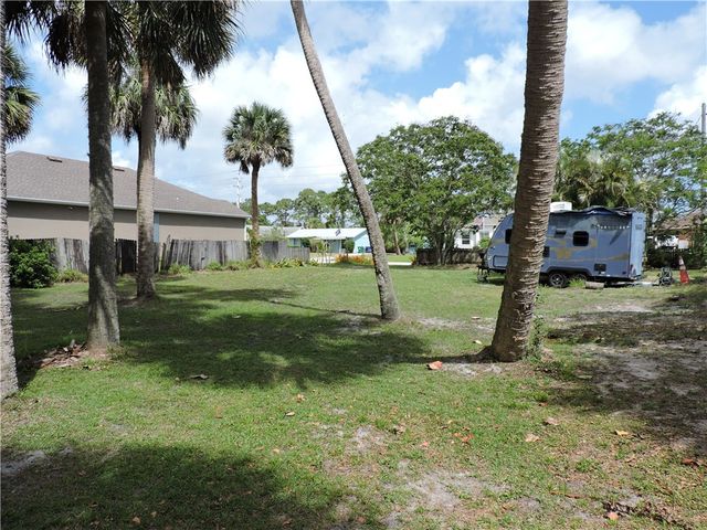 261 Englar Drive, Sebastian, FL 32958