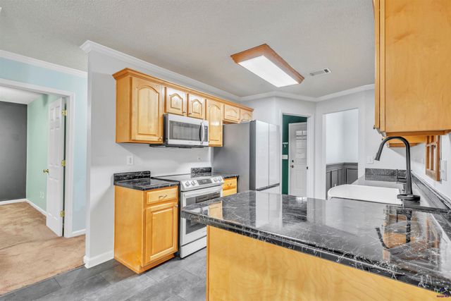 106 Mulligan Court, Bonaire, GA 31088