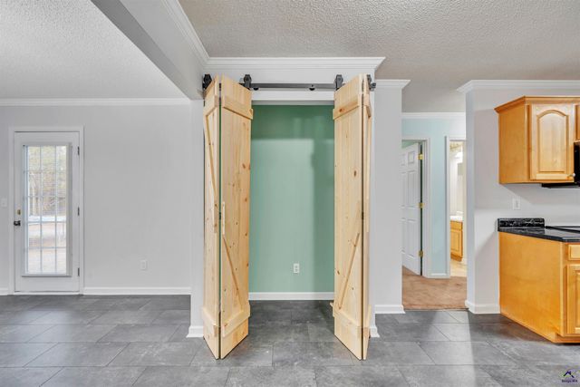 106 Mulligan Court, Bonaire, GA 31088