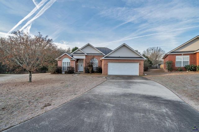 106 Mulligan Court, Bonaire, GA 31088