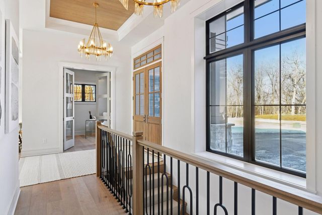 12803 Woodhaven Place, Minnetonka, MN 55305