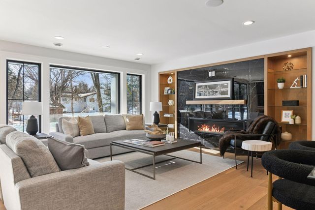 12803 Woodhaven Place, Minnetonka, MN 55305