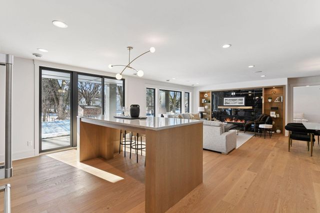 12803 Woodhaven Place, Minnetonka, MN 55305