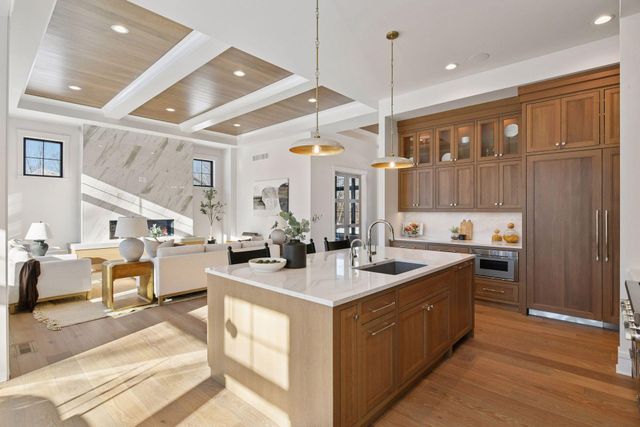 12803 Woodhaven Place, Minnetonka, MN 55305