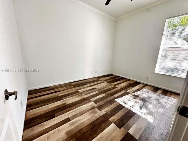 1831 Mariners Ln, Weston, FL 33327