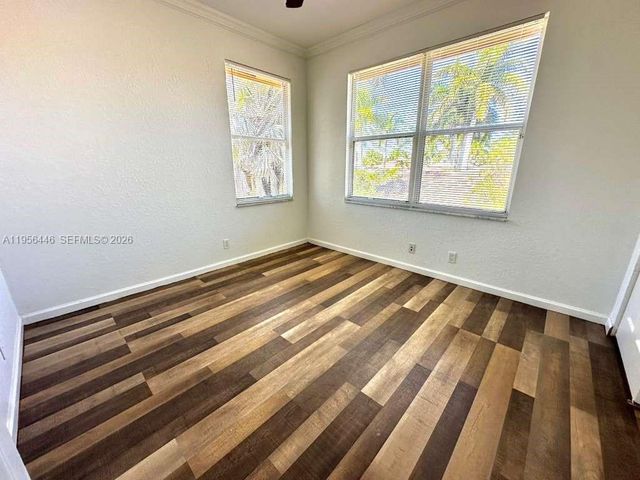 1831 Mariners Ln, Weston, FL 33327