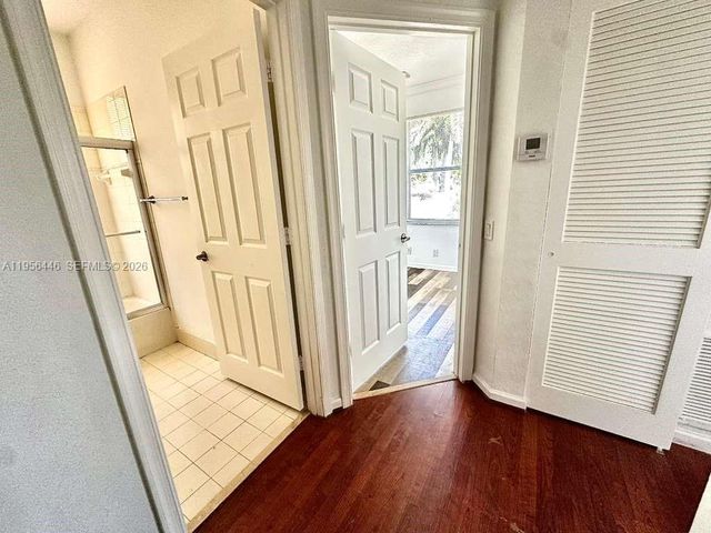 1831 Mariners Ln, Weston, FL 33327