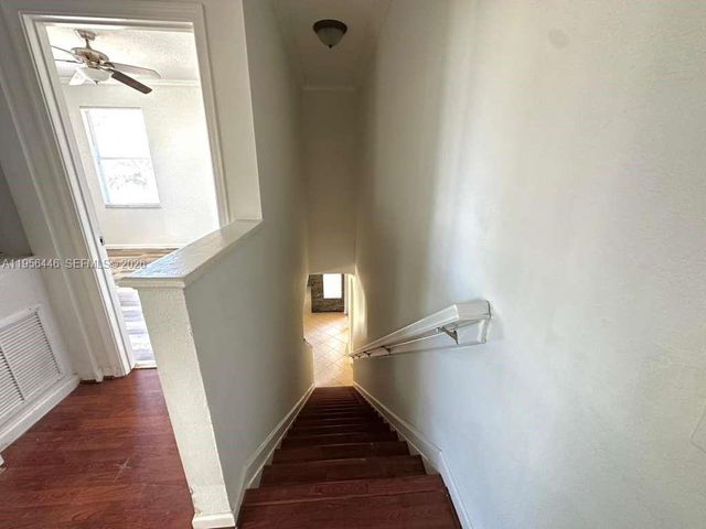 1831 Mariners Ln, Weston, FL 33327