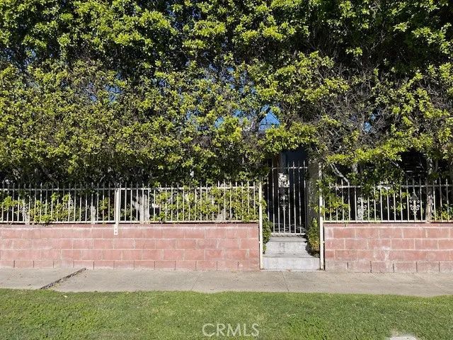 11143 Emelita, North Hollywood, CA 91601