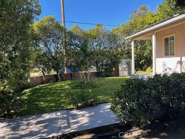 11143 Emelita, North Hollywood, CA 91601