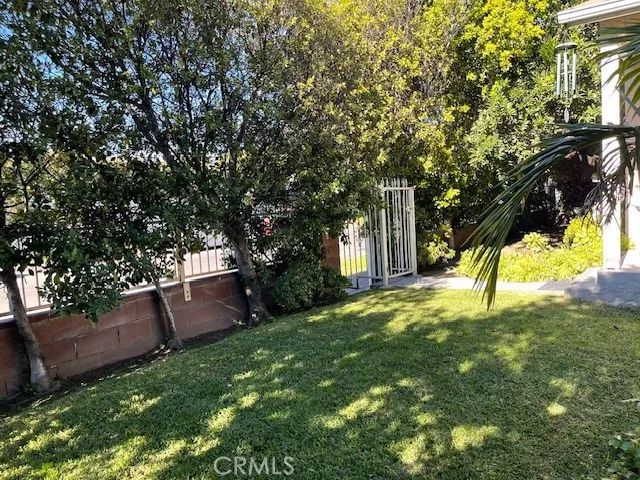 11143 Emelita, North Hollywood, CA 91601