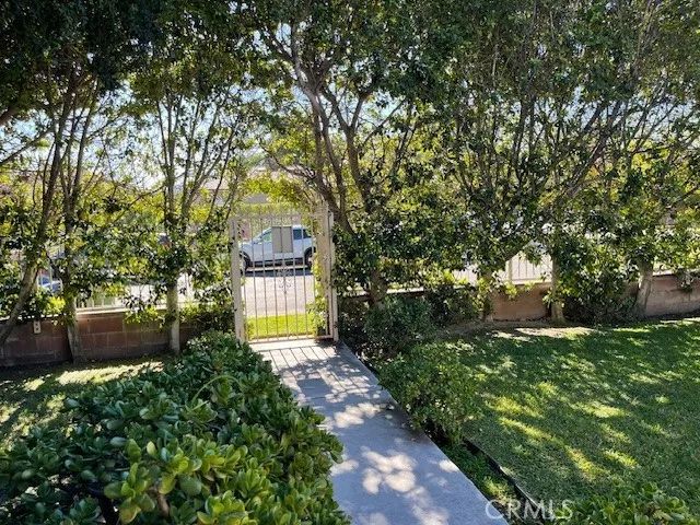 11143 Emelita, North Hollywood, CA 91601