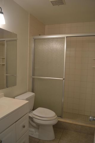 309 Oakridge Blvd Apt 6, Daytona Beach, FL 32118