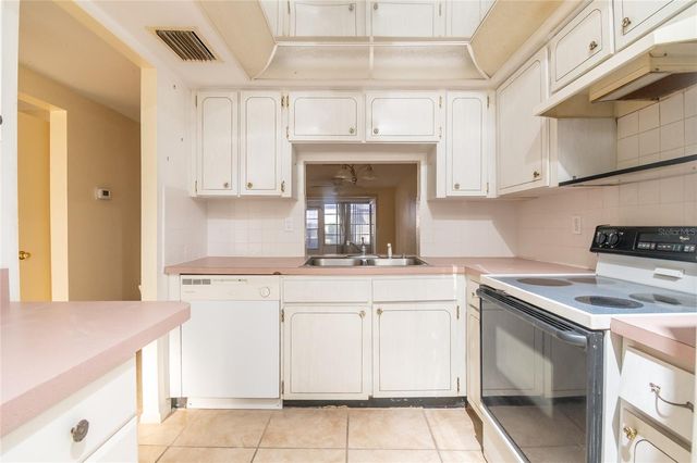 4209 TAMARGO DRIVE 4209, New Port Richey, FL 34652