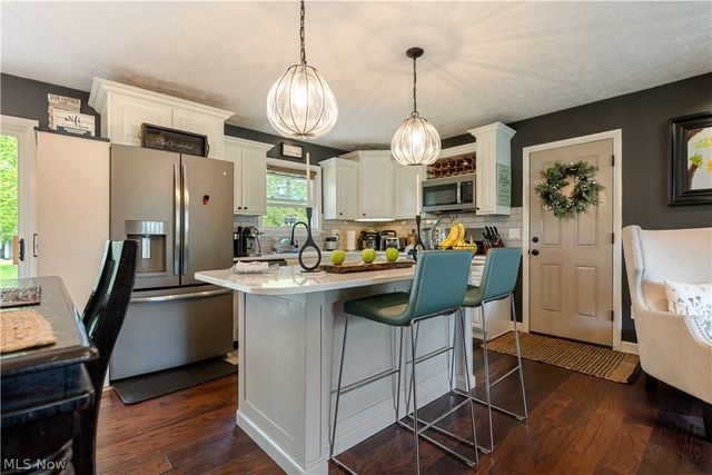 2994 Forestview Street NE, Canton, OH 44721
