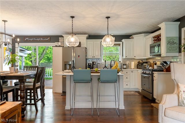 2994 Forestview Street NE, Canton, OH 44721