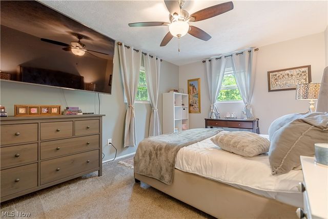 2994 Forestview Street NE, Canton, OH 44721