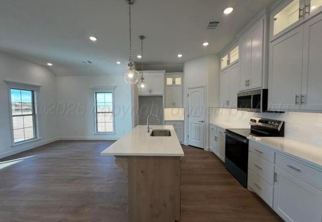 18200 TAURUS Trail, Canyon, TX 79015