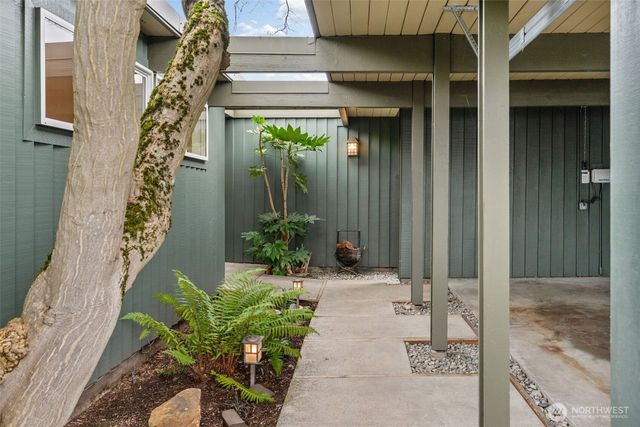 12128 SE 19th Street, Bellevue, WA 98005