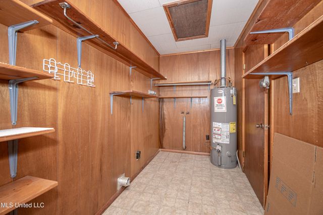 510 Ward Avenue, Ocean Springs, MS 39564