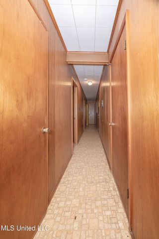 510 Ward Avenue, Ocean Springs, MS 39564