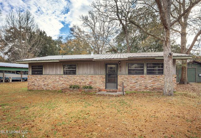 510 Ward Avenue, Ocean Springs, MS 39564