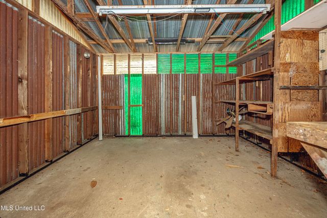 510 Ward Avenue, Ocean Springs, MS 39564