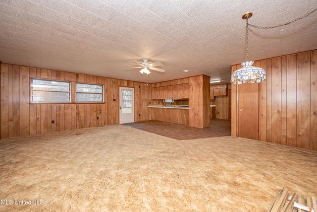 510 Ward Avenue, Ocean Springs, MS 39564