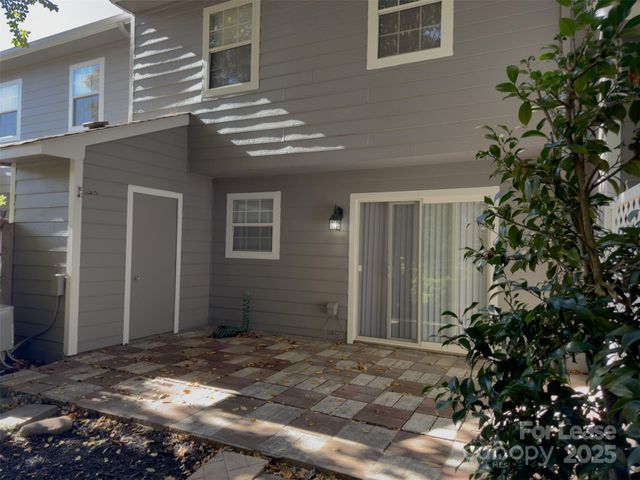 6022 Heath Valley Road, Charlotte, NC 28210