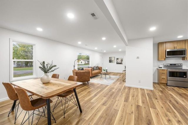 8817 E 57th Terrace, Raytown, MO 64133