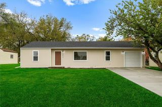 8817 E 57th Terrace, Raytown, MO 64133