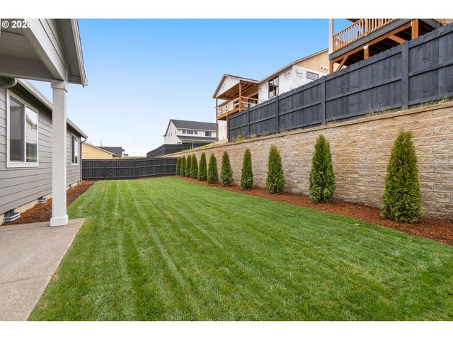 1128 N 41st Pl, Ridgefield, WA 98642