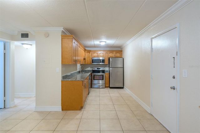 5221 BAYSHORE BOULEVARD 31, Tampa, FL 33611
