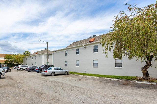 5221 BAYSHORE BOULEVARD 31, Tampa, FL 33611