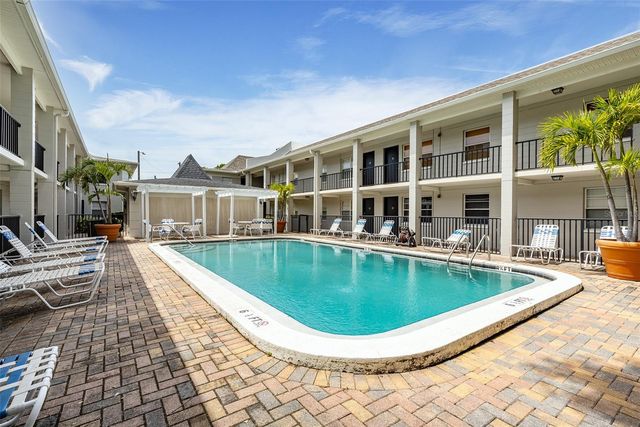 5221 BAYSHORE BOULEVARD 31, Tampa, FL 33611