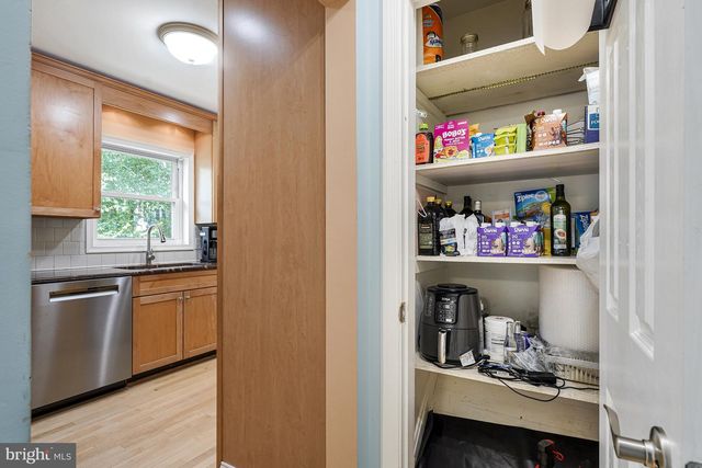 6513 OLD DOMINION DR, Mclean, VA 22101