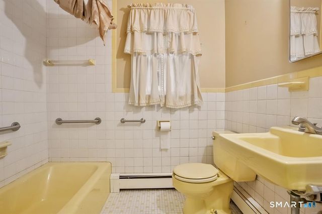 732 Tunxis Hill Road, Fairfield, CT 06824