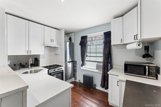 55-01 31st Avenue 1D, Woodside, NY 11377